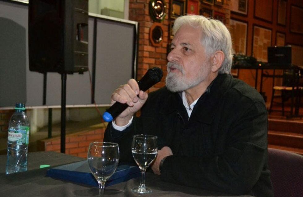 El escritor pergaminense Restaino obtuvo un primer premio