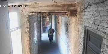 Las imágenes muestran cómo ocurrió el ataque a tiros en el club La Unión de calle Chacabuco al 3100\u002E (Captura de pantalla)