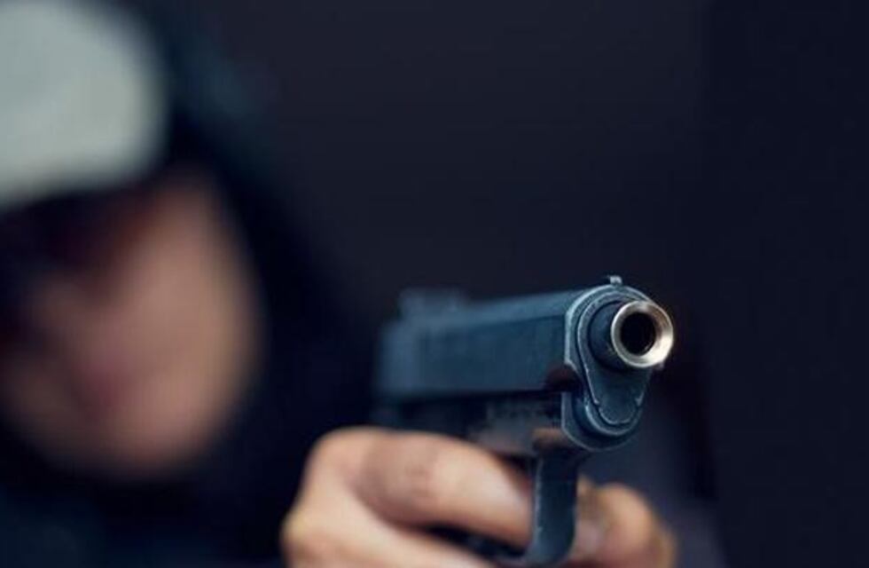 La expareja de su mujer lo amenazó de muerte a él y a su familia