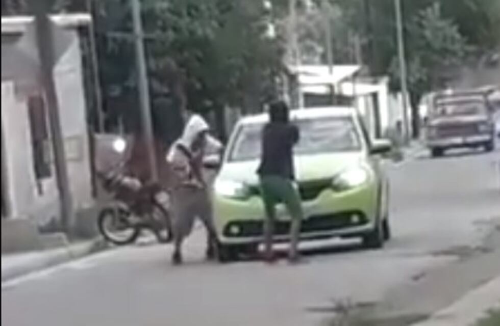 (Video) Así asaltan a los remiseros en barrio bajo Pueyrredón