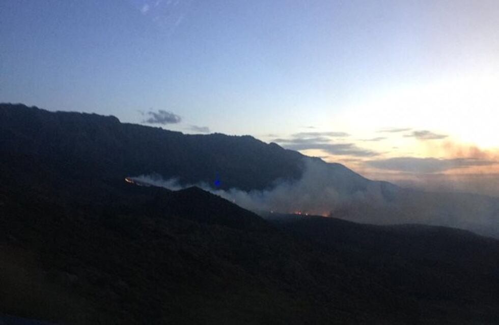 El combate contra un incendio en cercanías de Mina Clavero