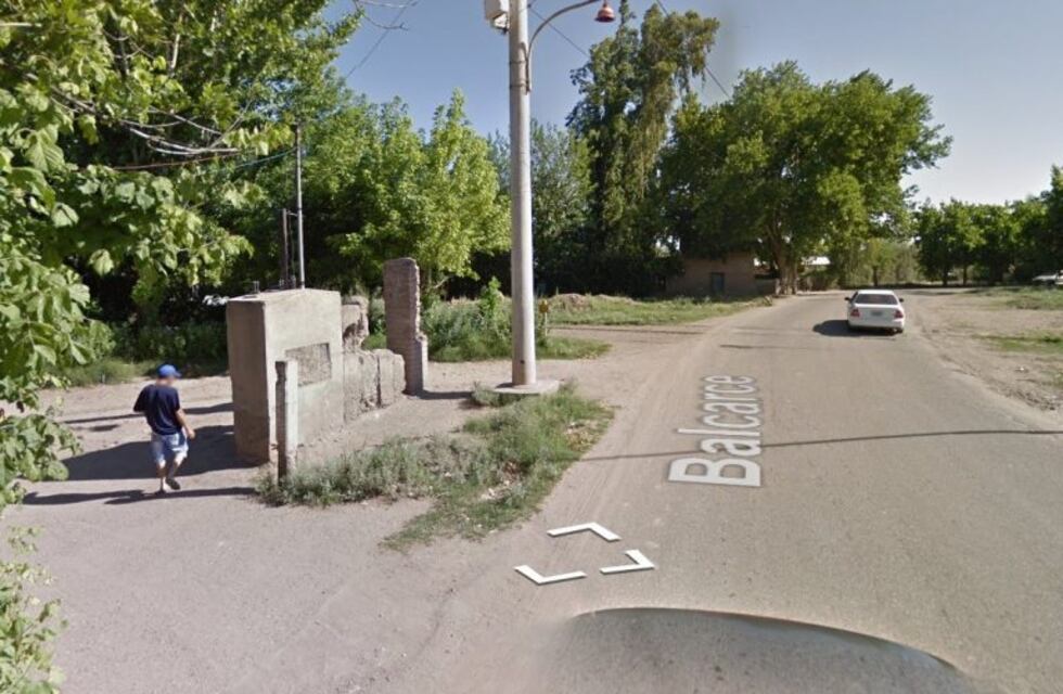 Rescataron a un joven que estaba en un canal en estado de ebriedad