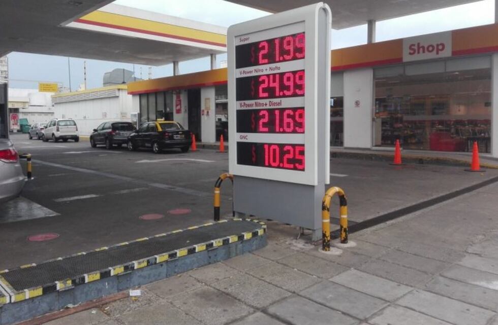 Playas abiertas: se suspendió el paro en las estaciones de servicio de Santa Fe