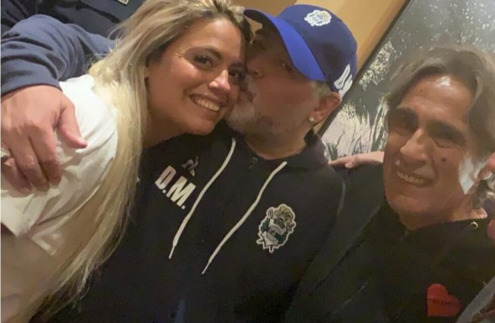 Los 60 de Maradona: el regalo que le haría su ahijada cordobesa