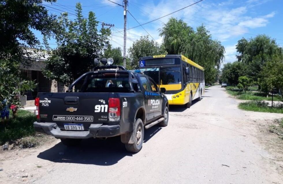 Vieron un colectivo, se subieron y salieron a dar vueltas por la ciudad