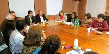 Los ministros y sindicatos, en reunión definitoria\u002E