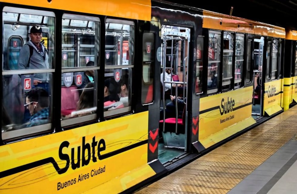 Los servicios públicos para el 31 y el 1 de enero: funcionarán las guardias y el subte