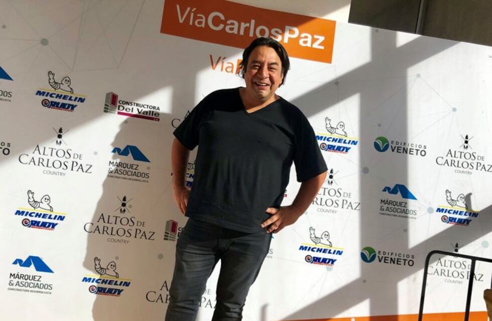 Gabi Almirón con "El Plan" en Carlos Paz