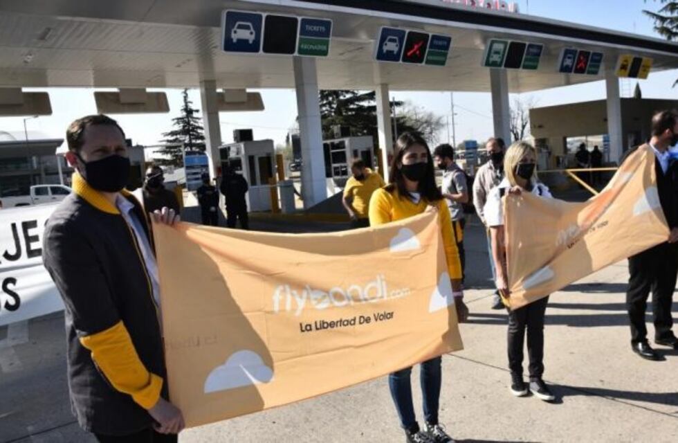 Flybondi: trabajadores pidieron que vuelvan los vuelos