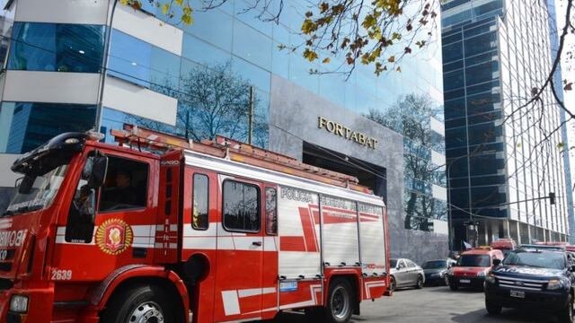 Escape de gas en el edificio Fortabat: 10 personas fueron hospitalizadas\u002E (Andres Delia)
