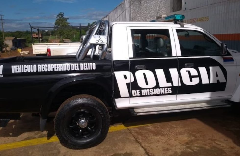 Comisaría recibió una camioneta recuperada del delito