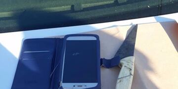 Detuvieron a dos hombres que habían arrebatado un celular\u002E