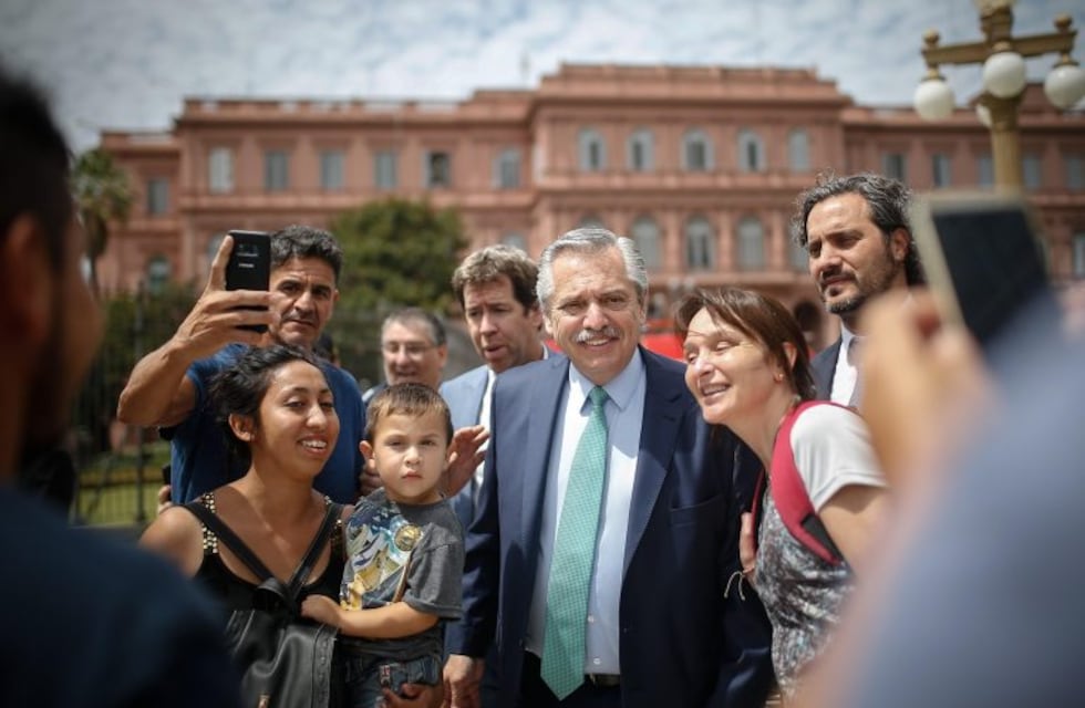 El Gobierno quiere pasar a planta permanente a 10.000 empleados públicos en los próximos cuatro años