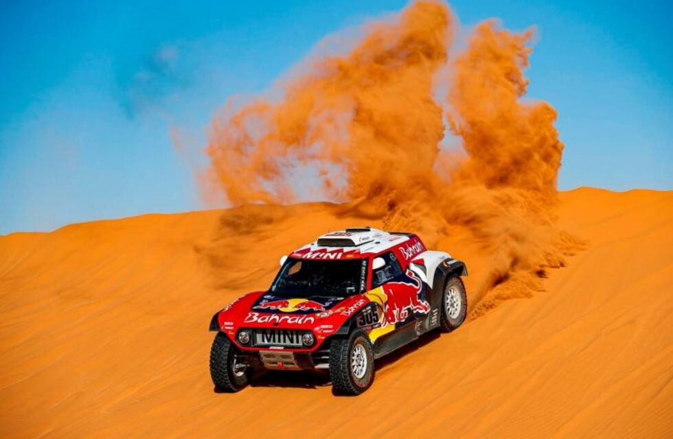 Dakar 2020: Sainz pierde ventaja y Al Attiyah se acerca