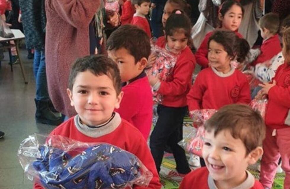 Las abuelas de Costa Sacate abrigaron a los más pequeños