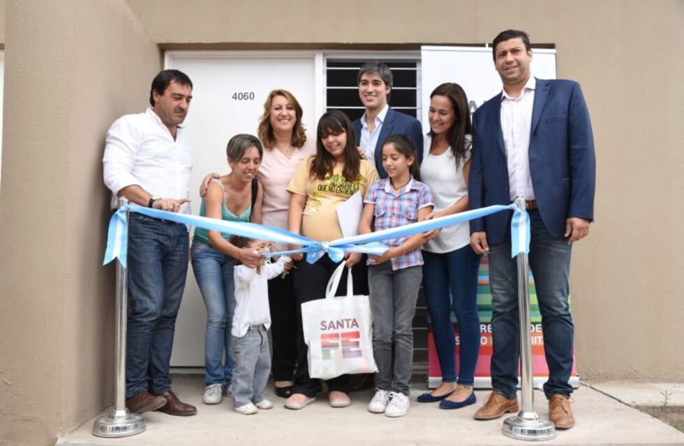 El sueño de la casa propia: se entregaron 44 viviendas del Parque Habitacional Ibarlucea