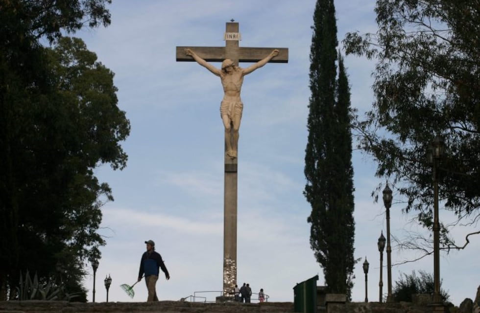 Semana Santa en Tandil: así fue la Procesión del Santo Entierro