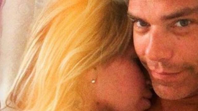 Flor Peña, muy mimosa con su pareja, Ramiro Ponce de León\u002E Instagram/flor_de_p