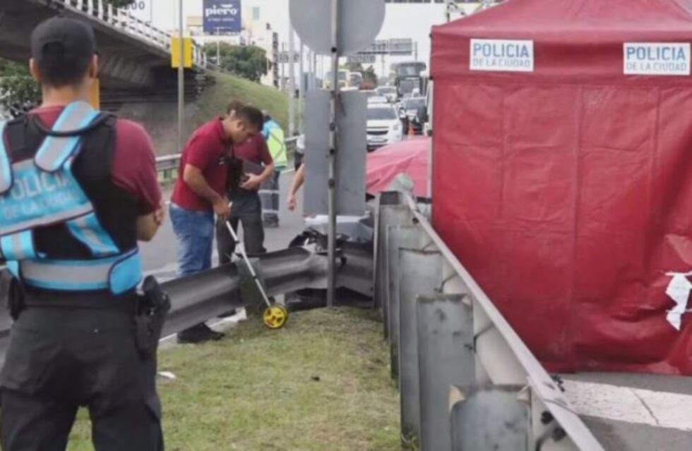 Un joven murió tras chocar contra un guardarrail de la General Paz