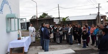 Convirtieron un minibasural en oratorio