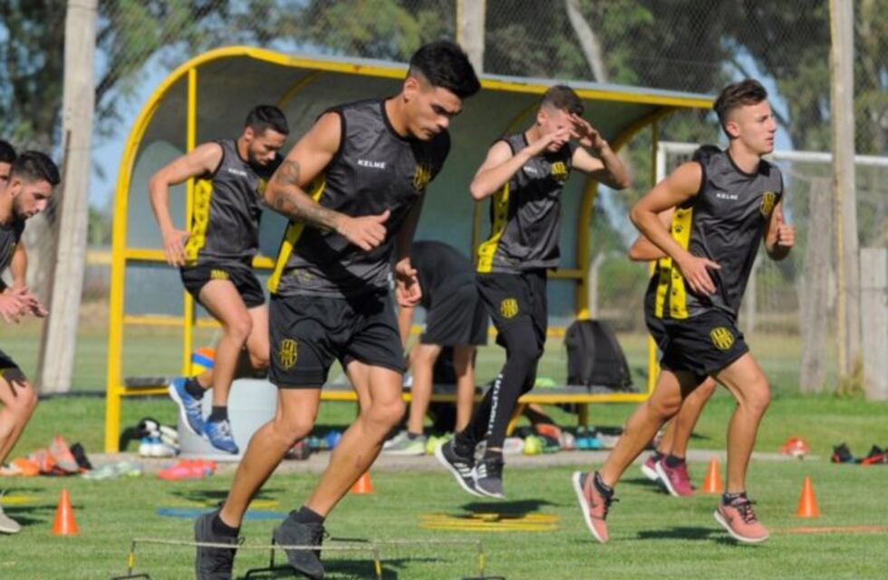 Con sus urgencias a cuestas, Olimpo arrancó la pretemporada