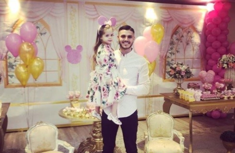 Las postales del lujoso cumpleaños de Francesca Icardi