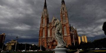 La Plata: alerta por posibles tormentas con caída de granizo