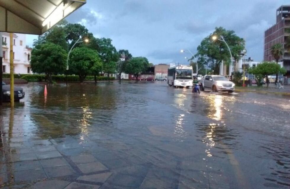 Más de 800 familias tuvieron que ser asistidas tras las inundaciones en Santiago del Estero