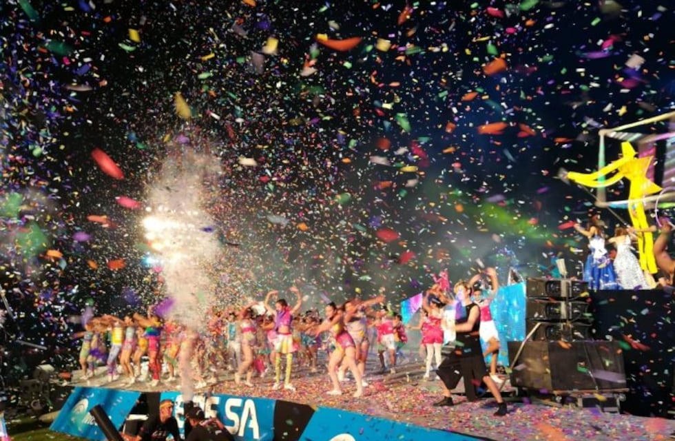 Una noche soñada coronó a Victoria Telecher como reina nacional de los estudiantes 2018