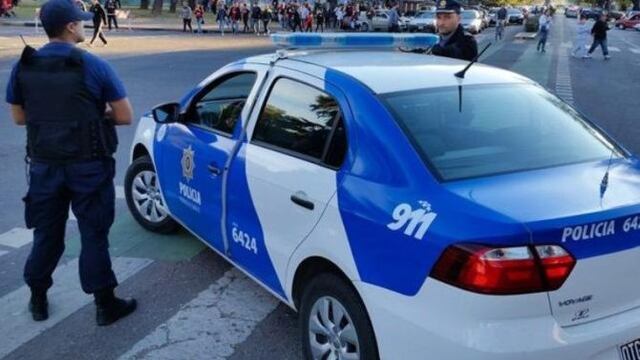 Los uniformados heridos viajaban a bordo de un Volkswagen Voyage oficial\u002E