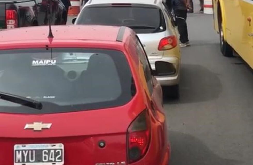 En estos momentos: corte de ruta 19 en la estación de Peaje de Monte Cristo