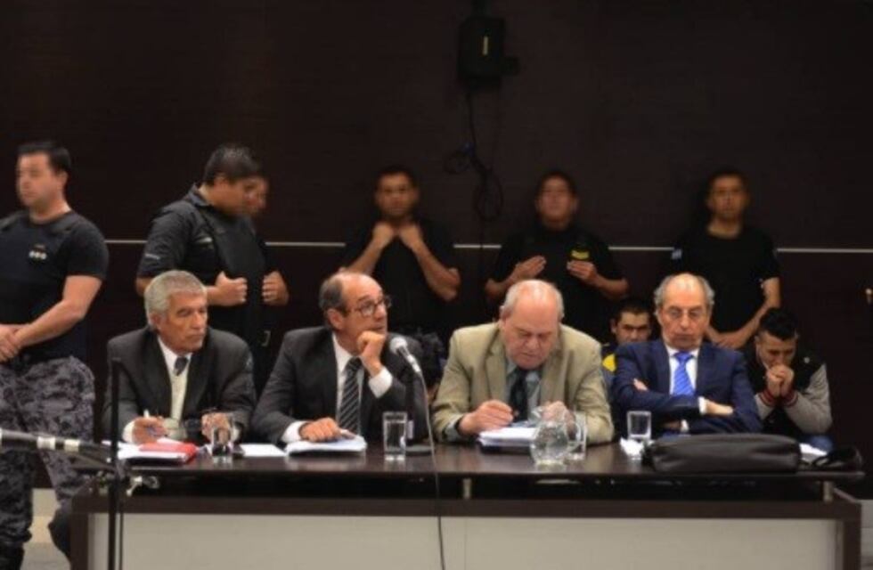 Caso Honorato: hubo tres  sentencias a perpetua y explotó el tribunal