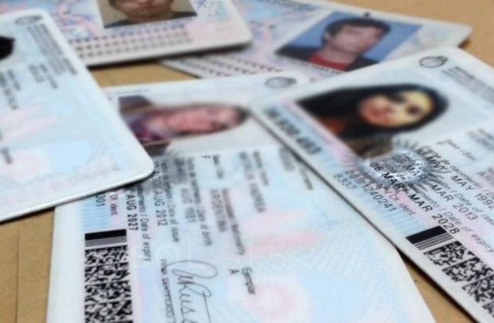 Sólo fueron retirados 10 documentos de los 500 que hay en Comodoro