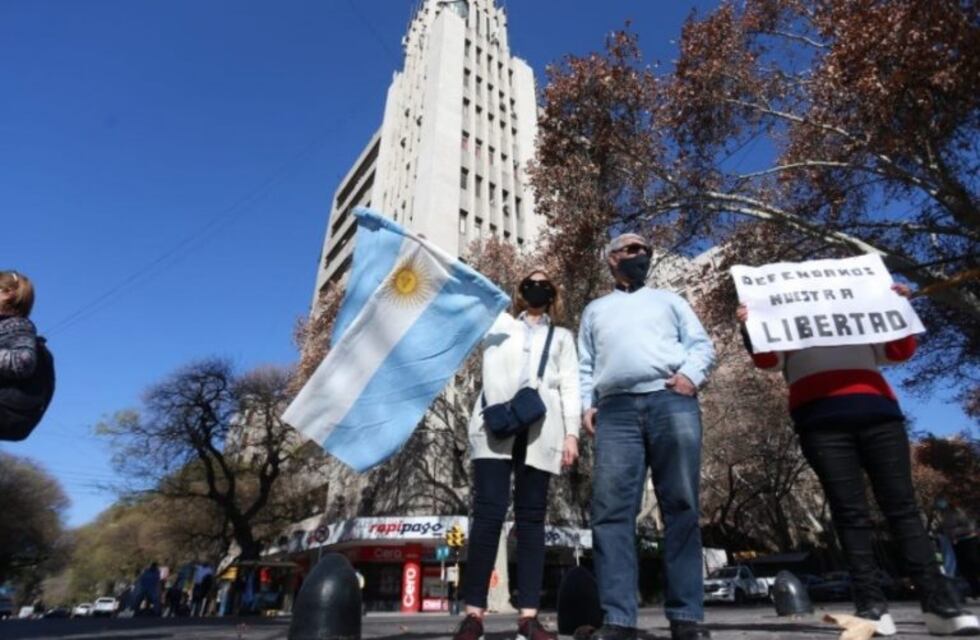 Mendoza #17A: protesta multitudinaria en pleno centro