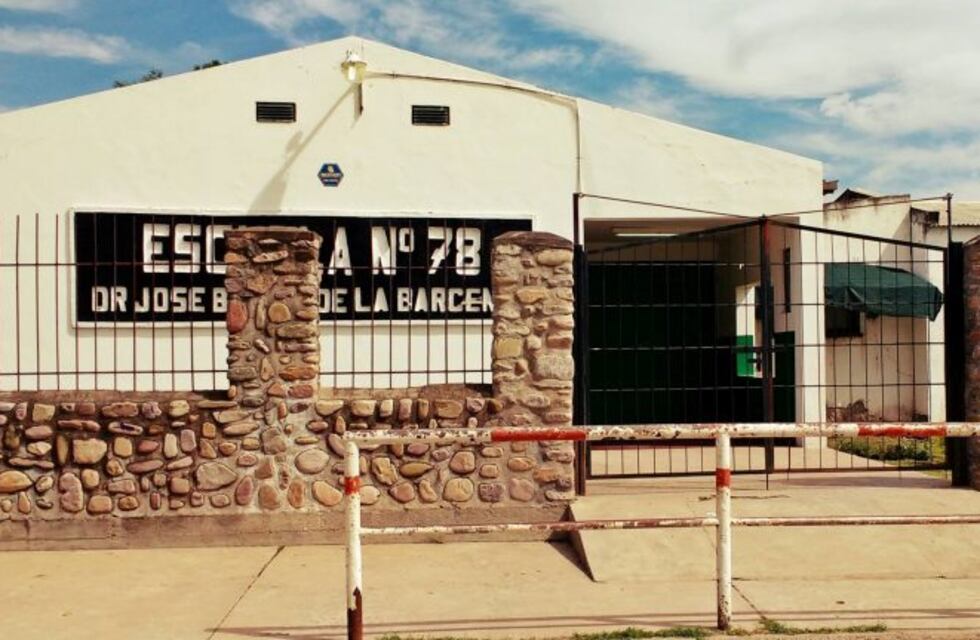 Ladrones robaron hasta la Bandera, en una escuela de Palpalá