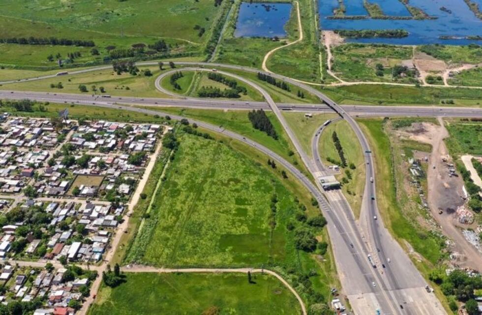 Murió un comisario platense en un accidente en la Autopista Buenos Aires-La Plata