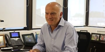 Néstor Grindetti asume como presidente interino.