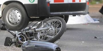 Facundo Fúnez fue embestido por un auto cuando manejaba su moto por Lisandro Moyano y Manuel A\u002E Saenz de Las Heras y hoy falleció\u002E