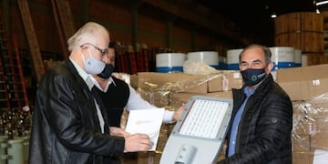 El presidente de EMSA, Aicheler, y el jefe comunal de Posadas, Leonardo Stelatto\u002E