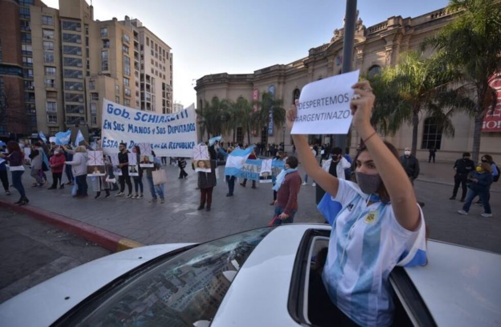 Video: Patio Olmos, el epicentro del Banderazo contra la expropiación de Vicentín