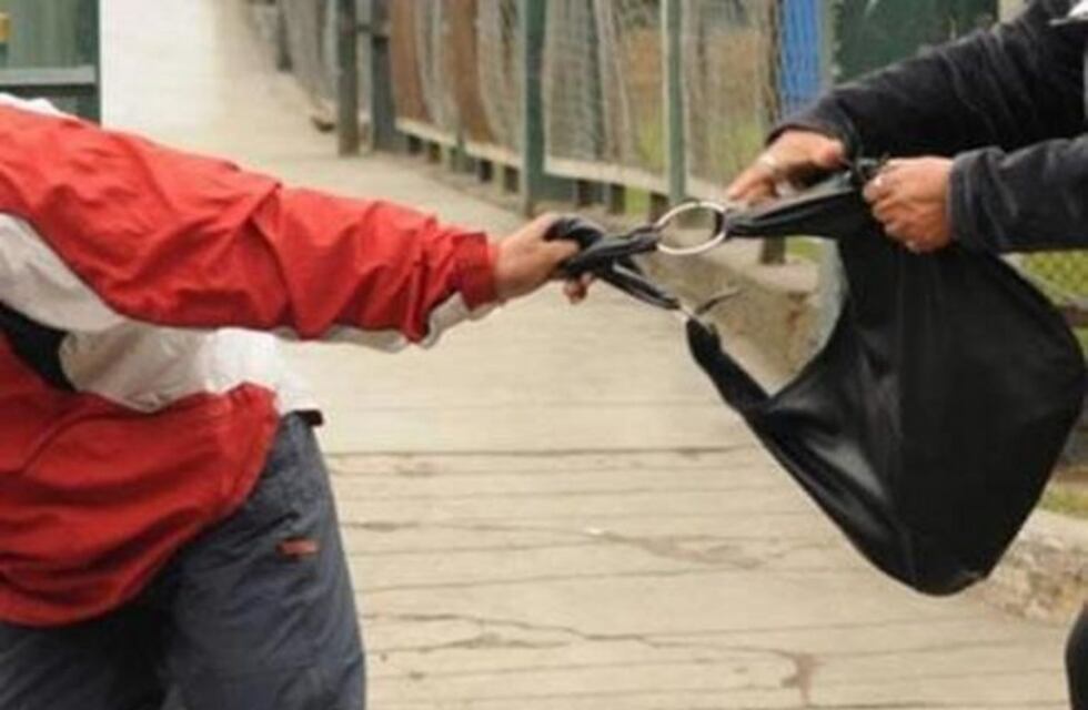 Arrebato en calle Juan B. Justo de Marcos Juárez