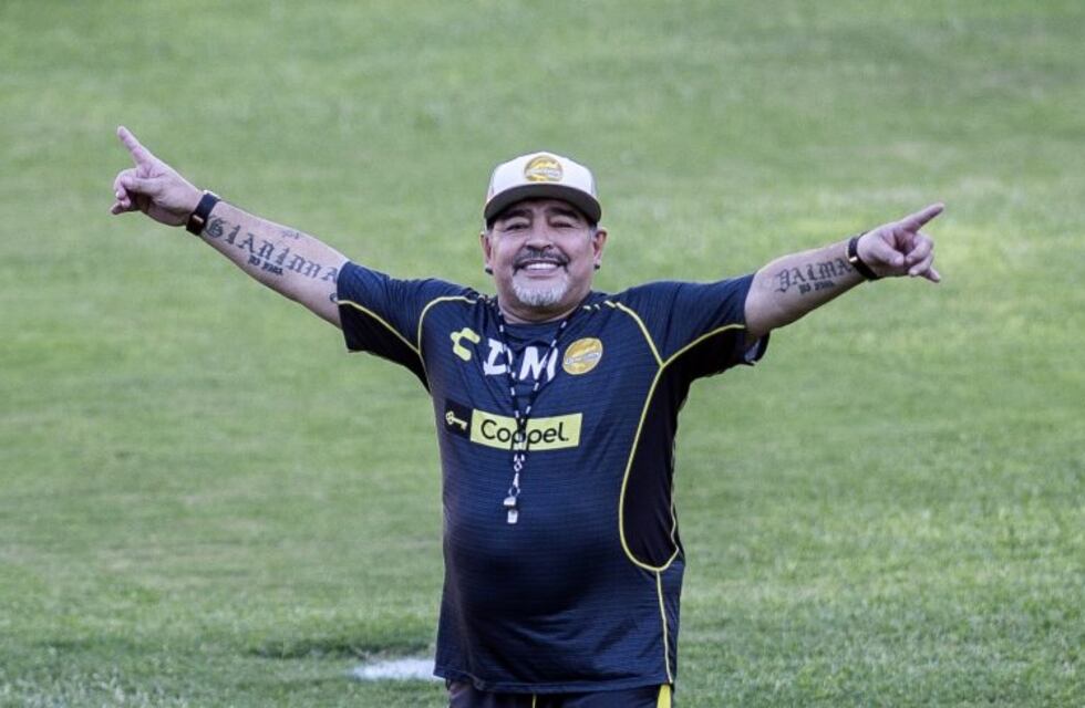 Un entrenador mexicano destrozó a Diego Maradona: "Es un ser humano enfermo"
