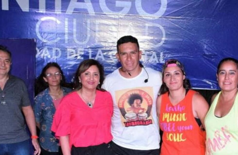 Norma Fuentes estuvo presente en el cierre de "Santiago es tu río"