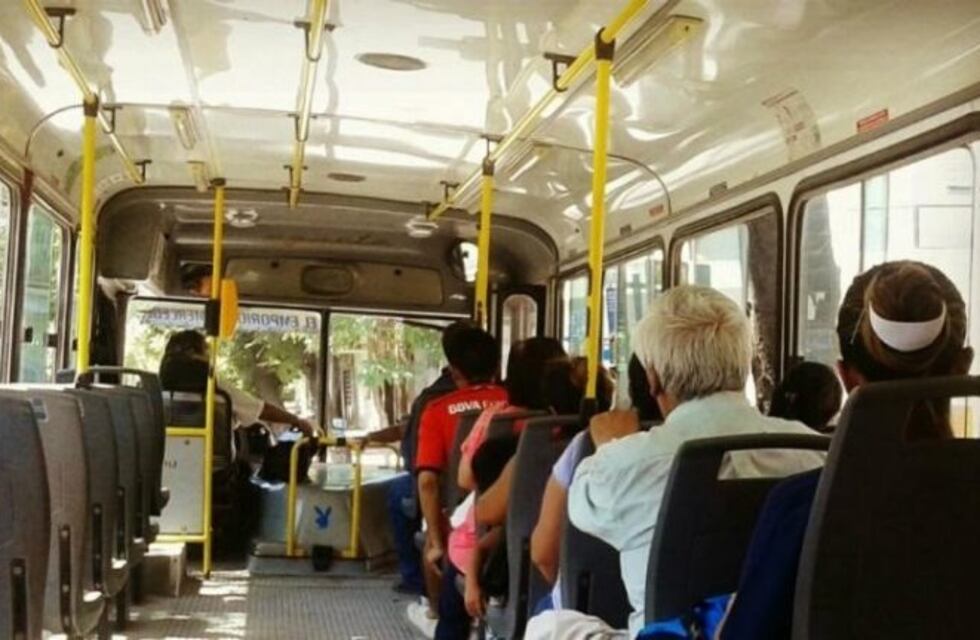 Los empresarios del transporte insisten con un aumento del boleto