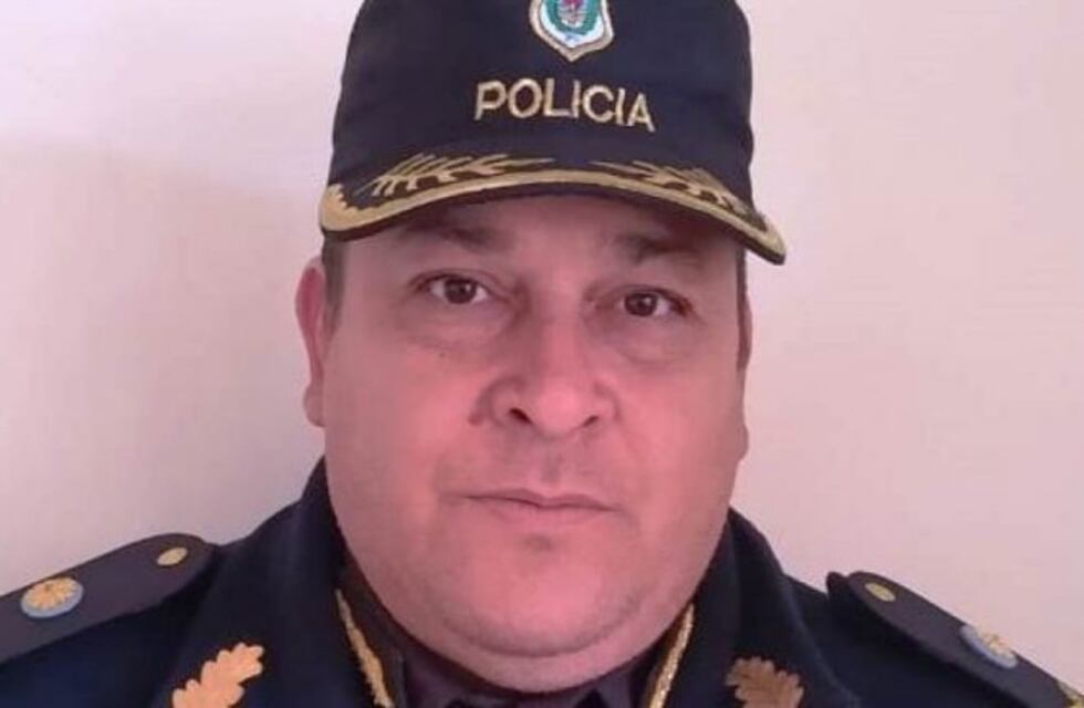 Detuvieron al Jefe de Drogas Ilícitas de Azul por supuesto armado de causas narcos