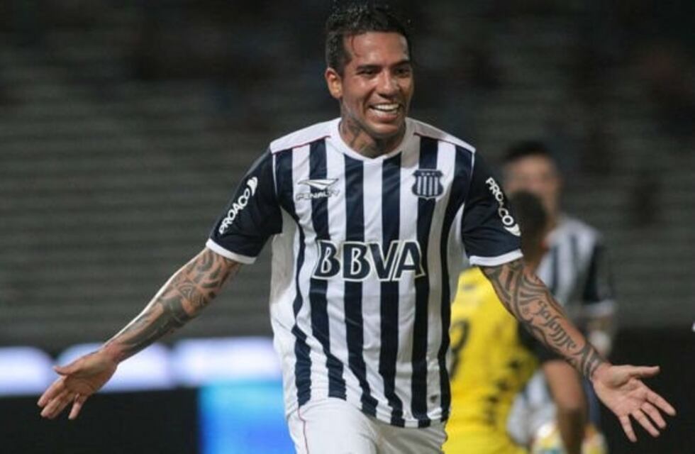 Los goles de Dayro Moreno en Talleres; y los hinchas felices