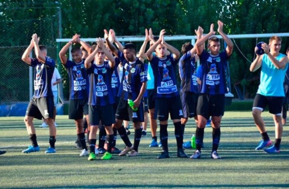 "Esperemos estar a la altura", dijo el capitán de Deportivo Rincón que enfrentará a Newell's