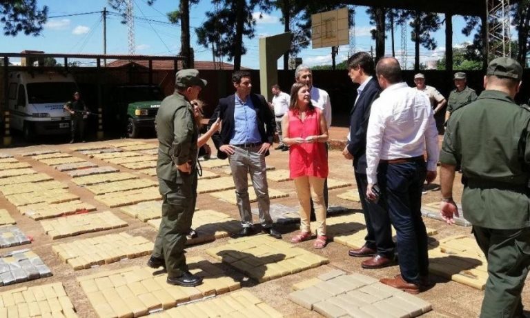 La ministra de Seguridad de Nación estuvo además en Puerto Iguazú y Eldorado\u002E