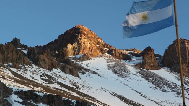 Vista general del Cerro Aconcagua en la provincia de Mendoza\u002E