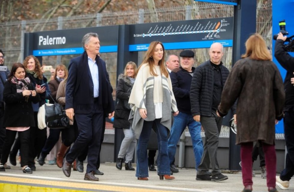 María Eugenia Vidal: "No escuchen a los que cargan el futuro de pasado"